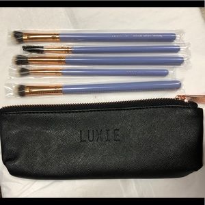 NEW! LUXIE Wonderlust 6 Pc Brush Set Periwinkle